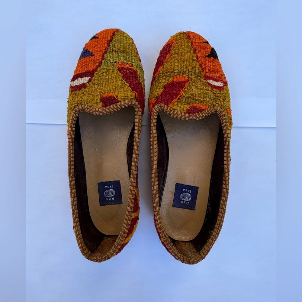 Res Ipsa Kilim Slippers – Handmade Woven Wool & Leather – Size 10 – Unique Pair - Picture 8 of 11